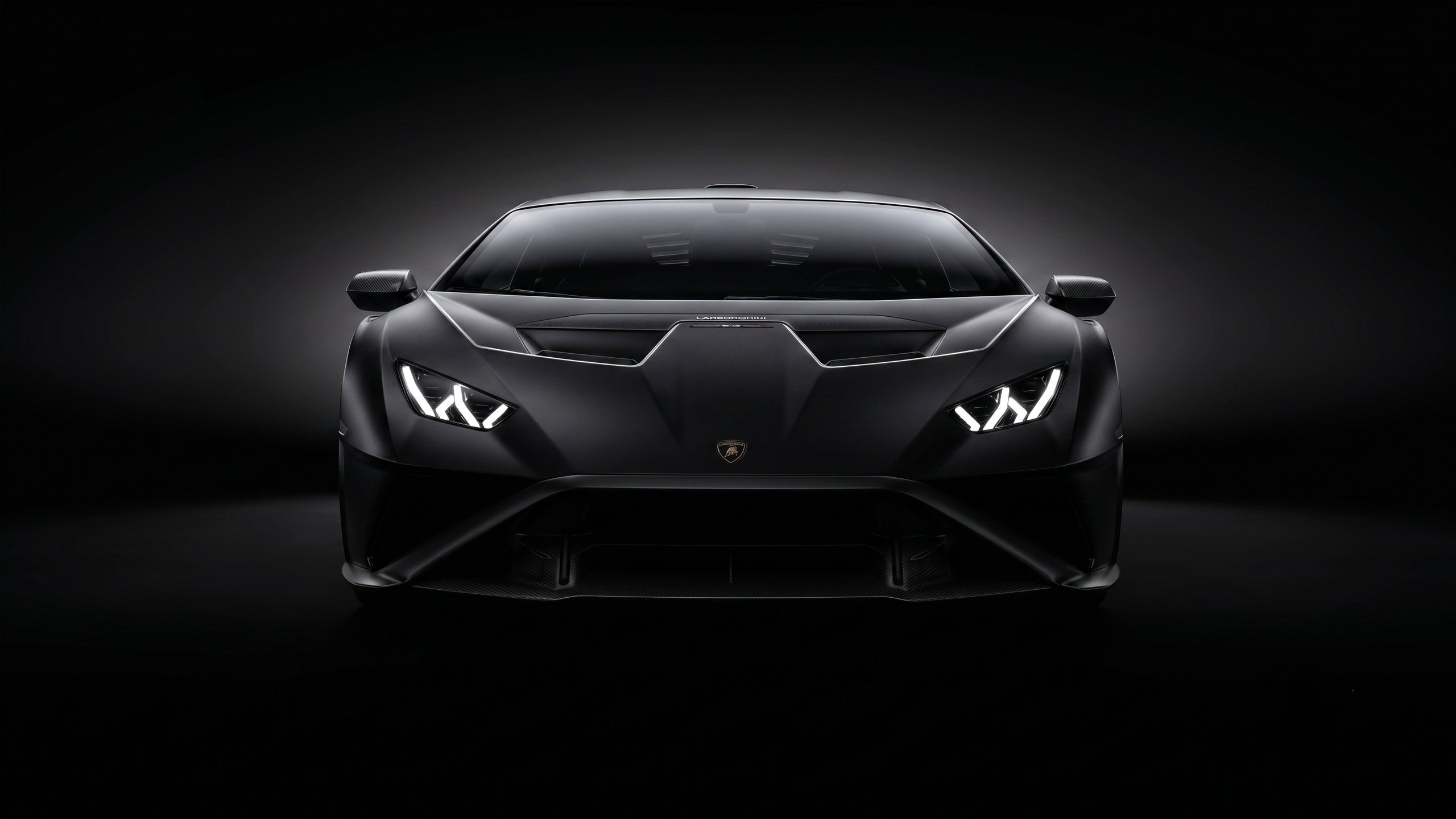 Luxury car rental Dubai